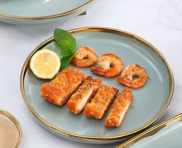 Gold and galze dinner palte,green.jpg