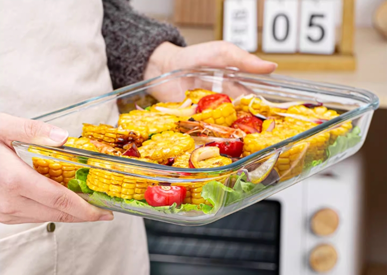 Glass baking pan.jpg