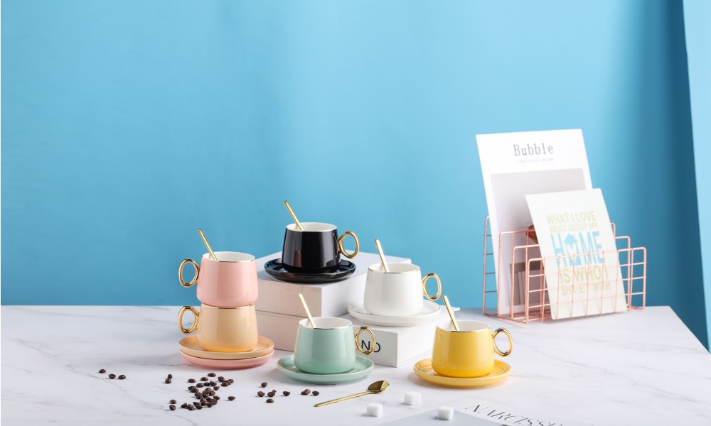 porcelain-gold-coffee-cup-and-saucer-sets-for-sale