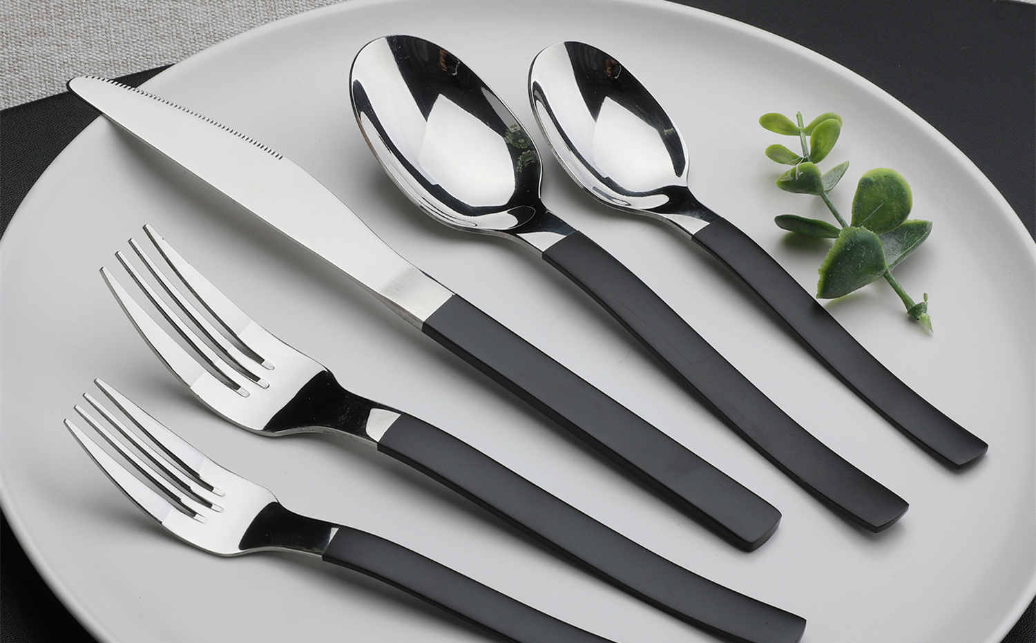 2023 Cutlery Set Trends and Designs - Homefavour